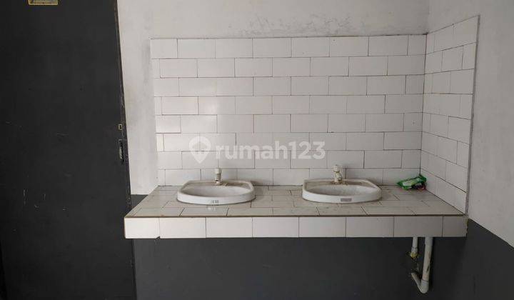 Ruang Usaha Disewakan Ngaglik Dekat Indomaret Jl. Damai 3