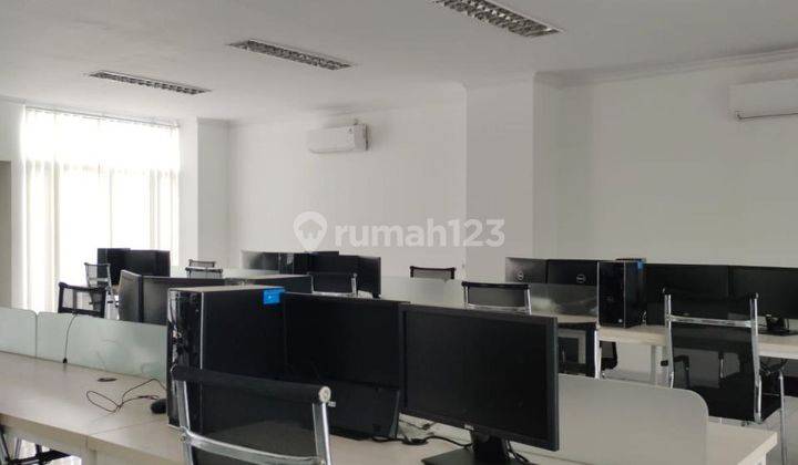 Kantor Mewah 3 Lantai Disewakan Di Jalan Magelang Sinduadi Mlati Sleman 1