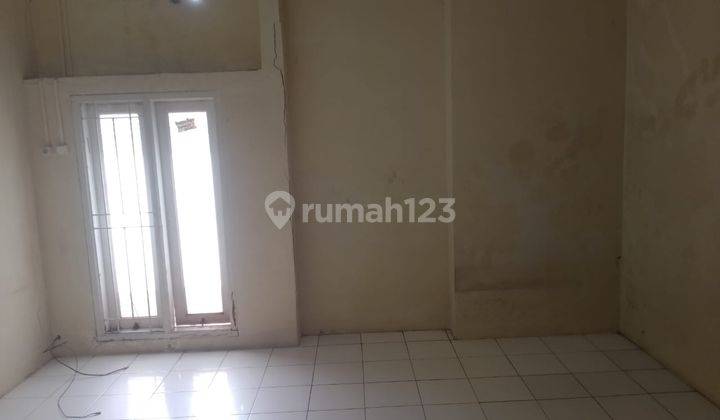 Rumah 2 Lantai Bagus SHM di Griya Dadap, Tangerang 2