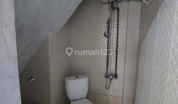 Disewakan Rumah Baru siap Huni , Kawasan Villa Taman Bandara , Tangerang 11