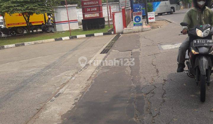 Pom Bensin di Jl. Petabarat Pegadungan Kalideres 3.000m SHM 1