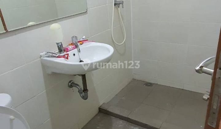 Kondominium Pluit Jakarta Utara 2 BR Semi Furnished Bagus 2