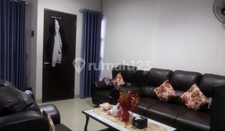 Rumah Minimalis 2 Lantai SHM di Duta Bandara Permai, Tangerang