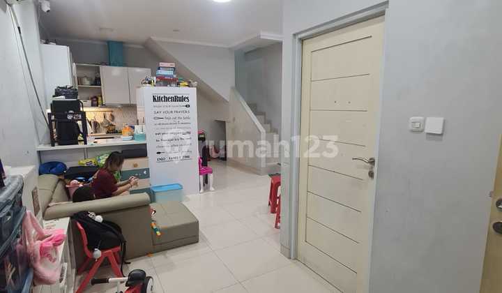 Bisa Nego! Rumah 2 Lt SHM Rapi di Kalideres Permai Jakarta Barat