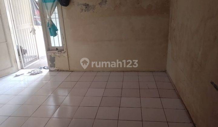 Rumah 2 Lantai Bagus SHM di Griya Dadap, Tangerang 1