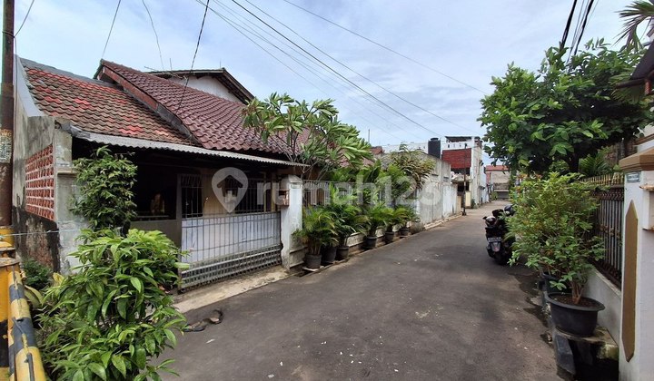 Rumah Murah Asri Strategis Dekat Tol Pondok Gede 2