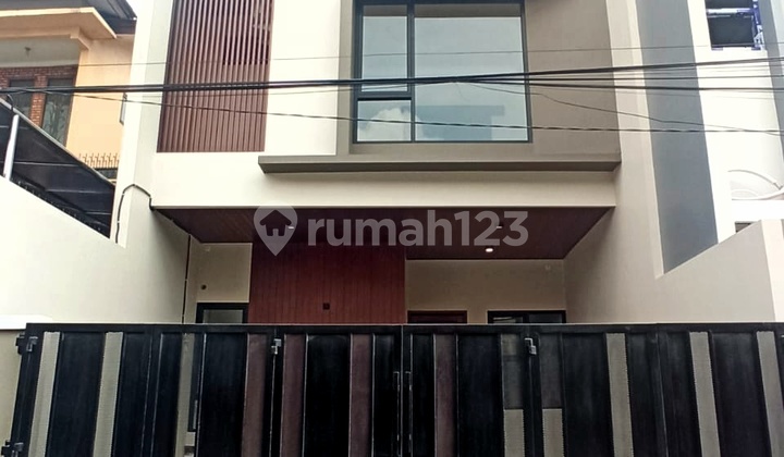 Dijual Cepat Rumah 2 Lantai Lokasi Premium Di Rawamangun.