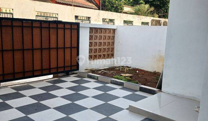 Dijual Cepat Rumah 2 Lantai Dalam Komplek Perumahan Jatiwaringin 2