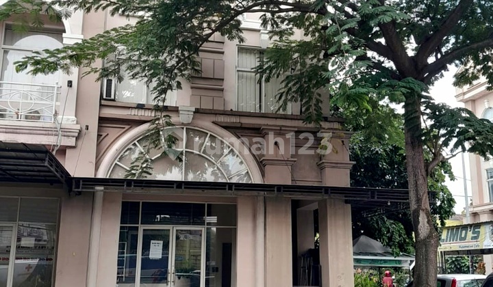 Dijual Cepat Ruko 3 Lantai Posisi Hook Di Grand Galaxy.