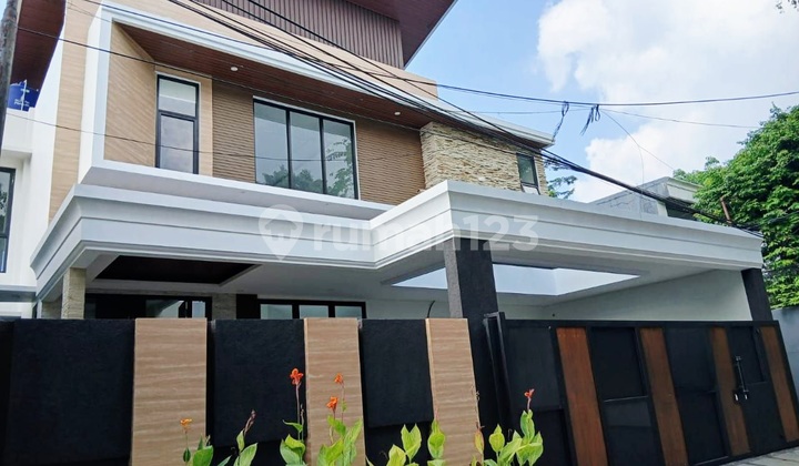 Rumah Baru Mewah Kolam Renang Strategis Di Jakarta Selatan Etty 2
