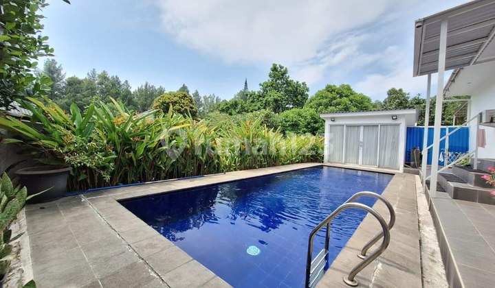 Lt 550 Rp 5,3m M Hook Semi Furnish Private Pool Sentul City, Etty Lt 550 Rp 5,3m M Hook Semi Furnish Private Pool Sentul City, Etty