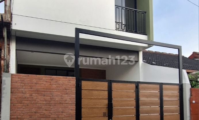 Murah Rumah Scandinavian 1 M An Dt Sekolah2 & Mall Jakarta Timur  1