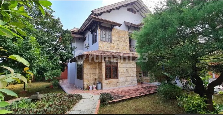 Classic House in Ciracas East Jakarta, Affordable Near Bambu Apus Toll Road 2