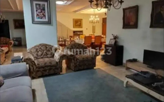 Rumah Bagus Asri Luas di Komplek BuMn Kemanggisan Slipi Jakarta Barat 2