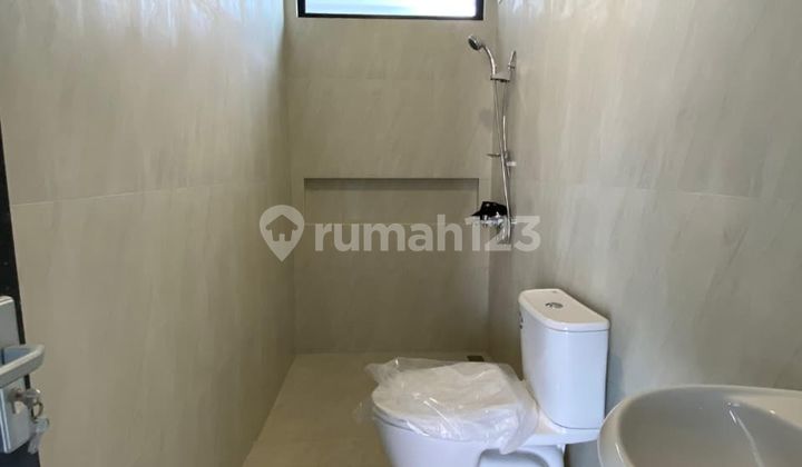 Rumah 2Lantai Baru Dekat Akses Tol Dalam Cluster Jatimakmur Pondokgede Rumah 2Lantai Baru Dekat Akses Tol Dalam Cluster Jatimakmur Pondokgede