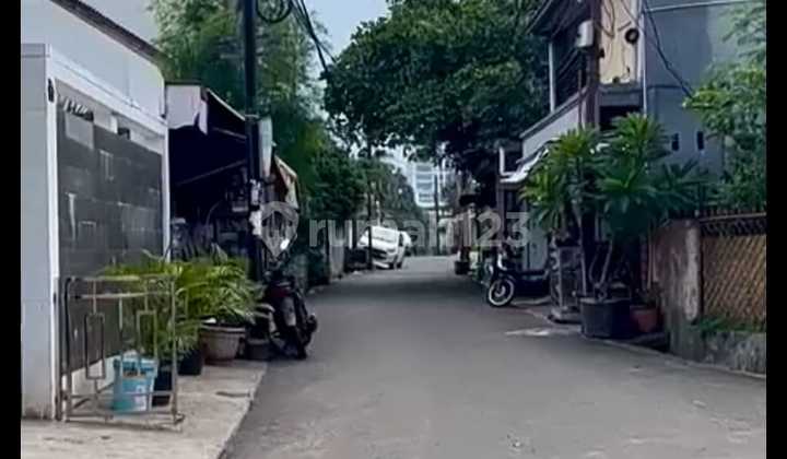 2-Storey Luxury Furnished House Below Market Price in Mampang Prapatan, South Jakarta 2