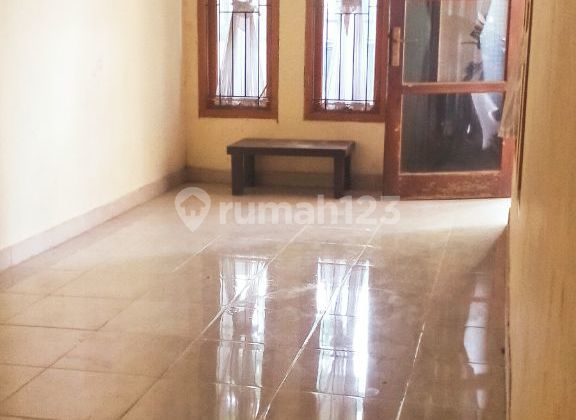 Dijual Murah Rumah 2 Lantai Dekat Stasiun Bekasi Kota  4