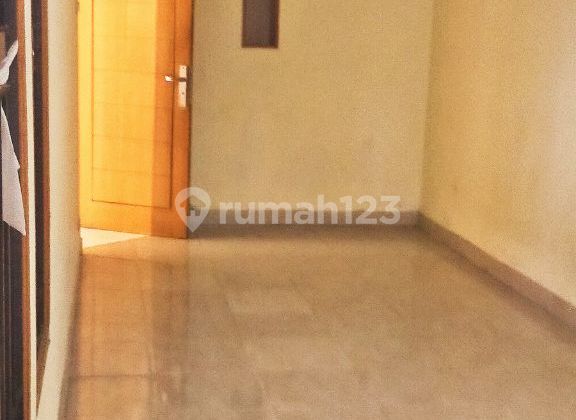 Dijual Murah Rumah 2 Lantai Dekat Stasiun Bekasi Kota  5