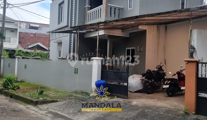 For Sale Very Cheap 2-Story Hook, Large, Strategic in Sector 1C Gading Serpong. 2