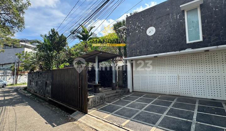 Dijual Murah Rumah Strategis di Pancoran, Tebet Dijual Murah Rumah Strategis di Pancoran, Tebet