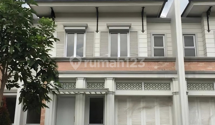 Dijual Rumah Bagus, Luas di Greenwich Park Cluster Hylands