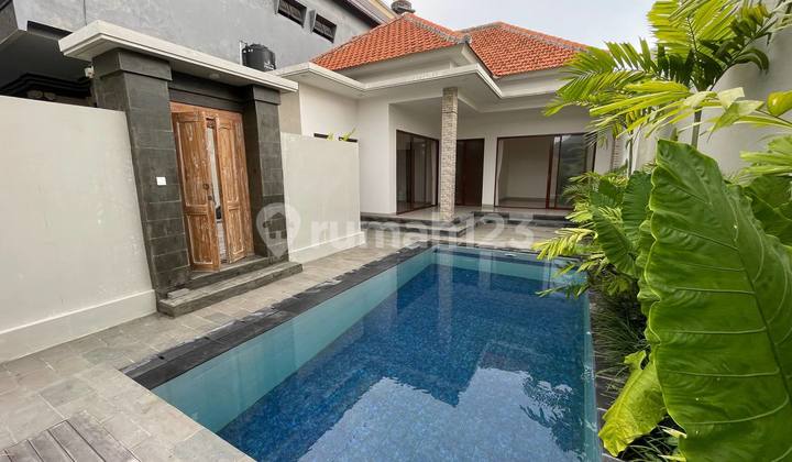Villa Minimalist For Rent, Semi-furnished @padonan Canggu, Badung