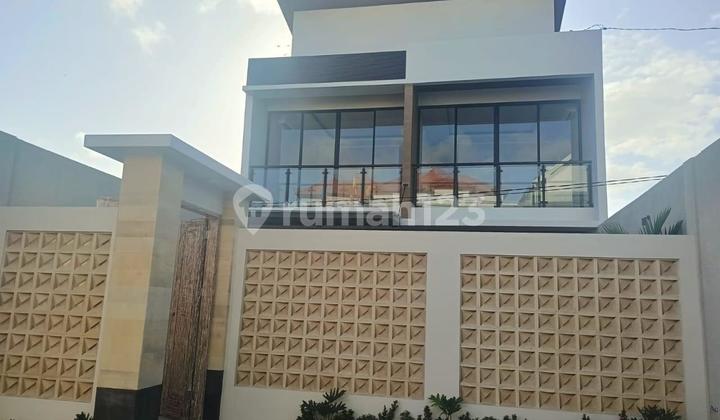 Brand New Luxurious Villa For Lease, @Kesiman Kertalangu, Denpasar Brand New Luxurious Villa For Lease, @Kesiman Kertalangu, Denpasar