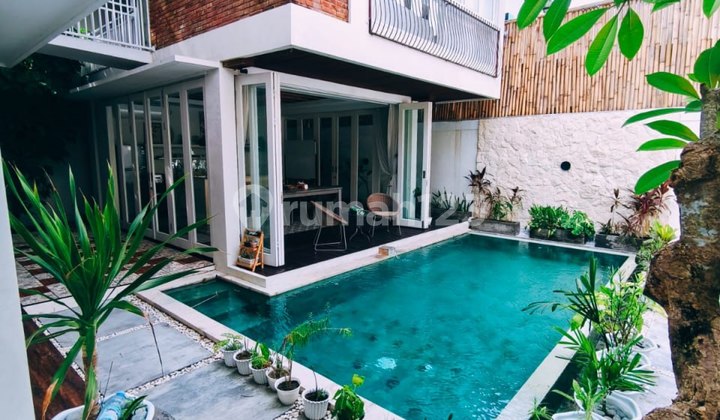 Luxury & Lifestyle Villa Ready Unit With Pool, In Berawa, Canggu Luxury & Lifestyle Villa Ready Unit With Pool, In Berawa, Canggu