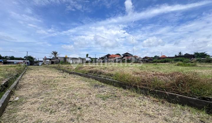 Plot with Rice Field View, on Main Road, Pering, Blahbatuh, Gianyar
