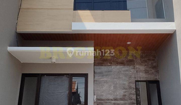 Rumah Kutisari Indah 2 Lantai Minimalis Modern Row Jalan Besar Lega 1