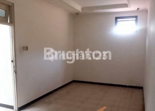 Nirwana Executive Row House with 3-Car Parking, Affordable Price. 2