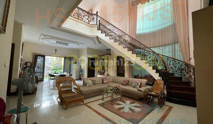 Rumah Mewah Manyar Full Furnished Terawat Bagus Siap Huni 1