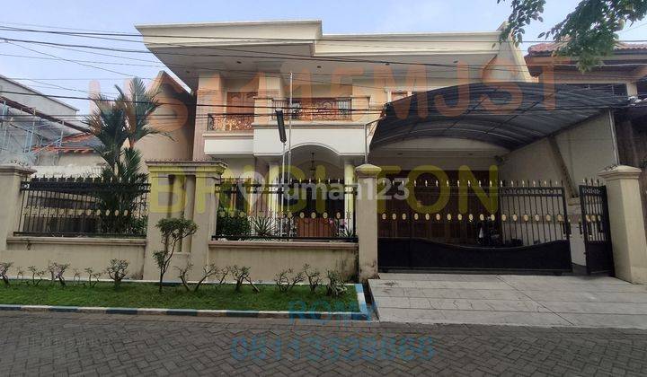 Rumah Mewah Manyar Full Furnished Terawat Bagus Siap Huni 2