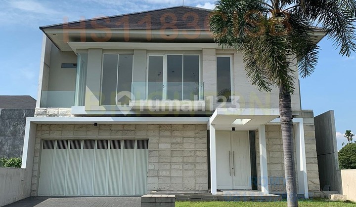 RUMAH CITRALAND CLUSTER DEPAN MASIH GRESS