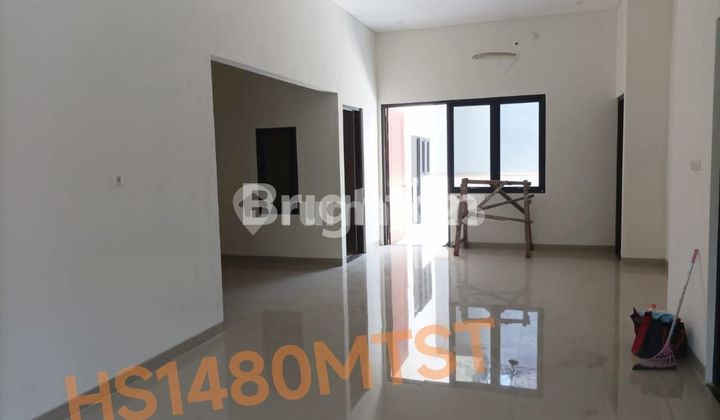 Rumah Manyar Tompotika New Gress Minimalis Row Lebar Rumah Manyar Tompotika New Gress Minimalis Row Lebar