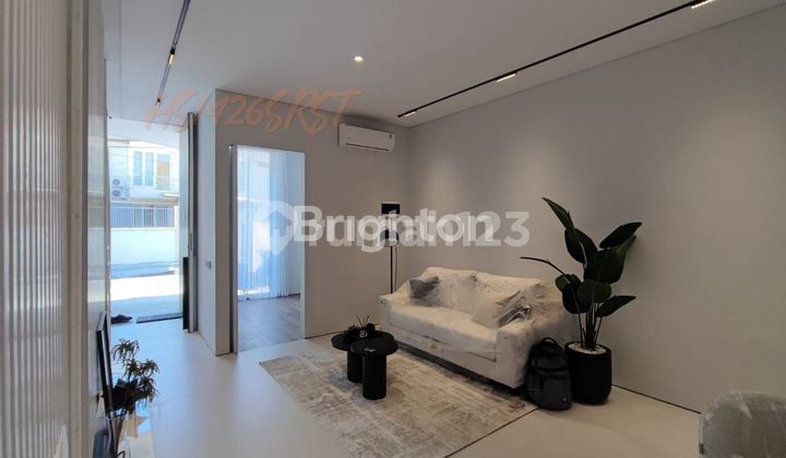 Rumah Sutorejo Minimalis moden Semi furnish