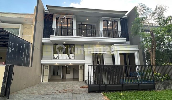 New American Style House on Royal Residence Boulevard, West Surabaya