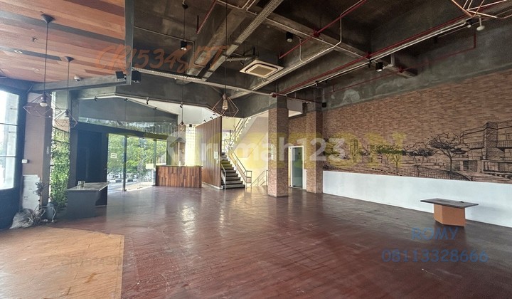 Bangunan Gedung Surabaya pusat parkiran luas strategis Murah 1