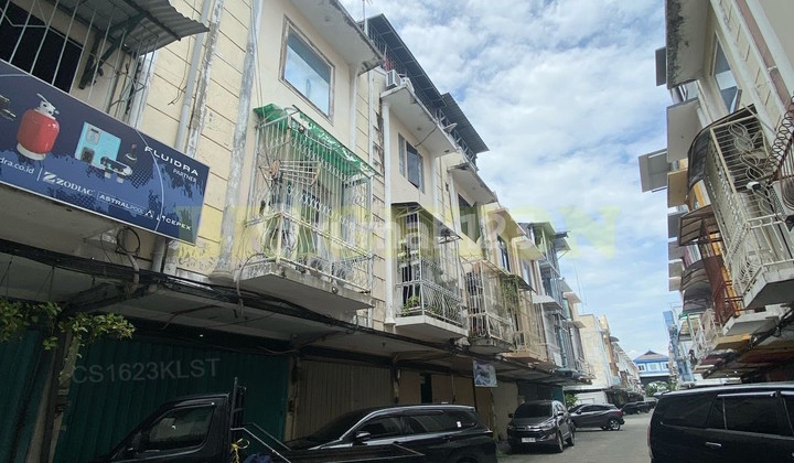 Ruko Klampis 21 siap untuk usaha strategis dekat kemana-mana