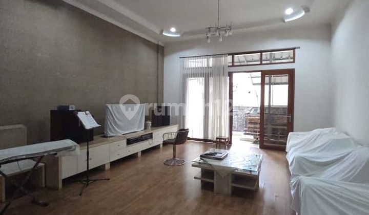2-Storey House on Sriwijaya Main Road, SHM, Semi-Furnished