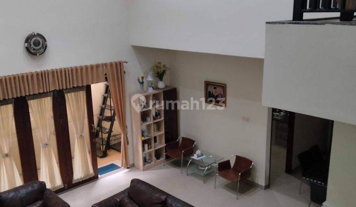 Rumah 2 Lantai Bagus Unfurnished SHM di Batununggal, Bandung 1