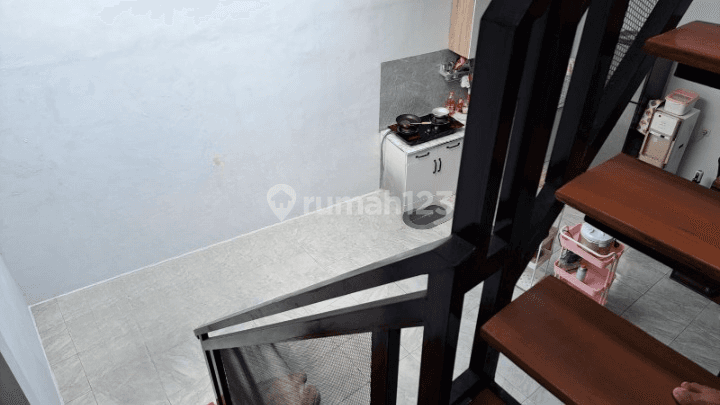 Rumah Bagus Unfurnished SHM di Taman Cibaduyut Indah 1, Bandung 2