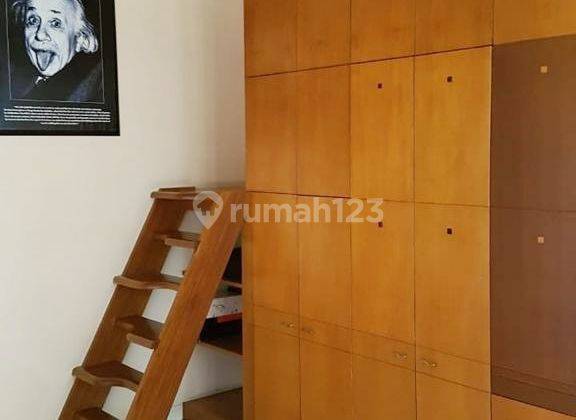 Rumah 3 Lantai Bagus Unfurnished SHM di Setrasari, Bandung 2