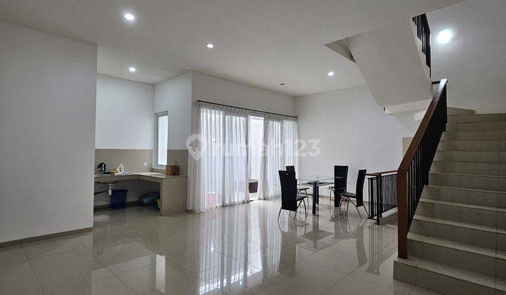 Rumah Kontrakan 2 Lantai Bagus Furnished SHM di Budisari, Bandung 1