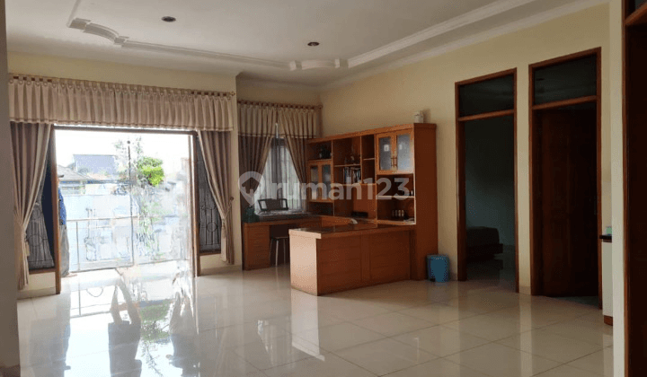 Rumah Bagus Unfurnished SHM di Sayap Batununggal, Bandung 1