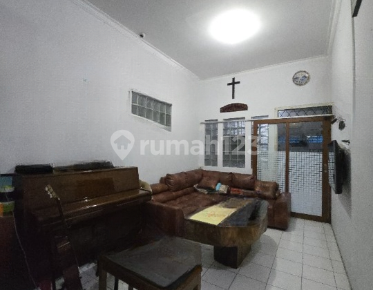 One-Storey House West Golf Hook Position SHM Bandung City 2