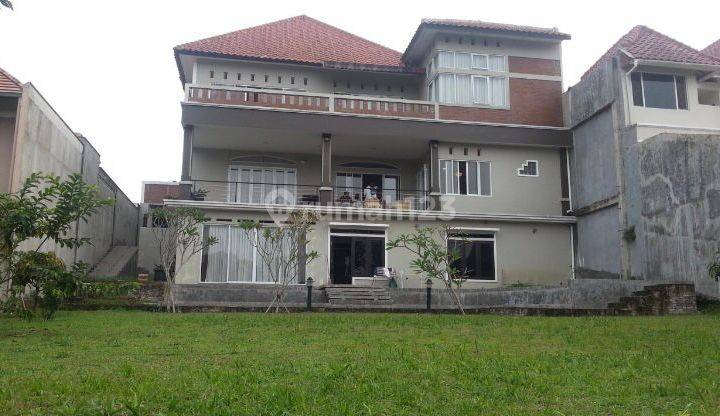 Rumah 3 Lantai Bagus Furnished SHM di Kbp Tatar Pitaloka, Bandung 1