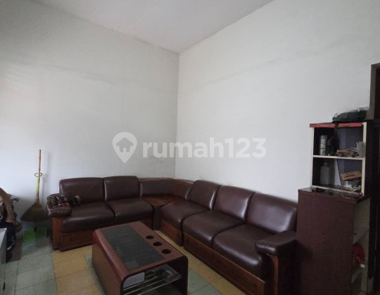 Rumah 1 Lantai Kebon Kawung SHM Dekat Akses ke Kota