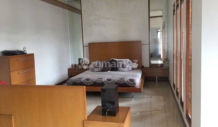 Rumah Bagus Unfurnished SHM di Setraduta, Bandung 2