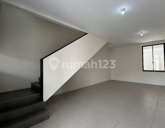 Ruko Paling Murah di KBP Sasakirana View Bagus 139 m2 SHM Kota Baru Parahyangan, Bandung Ruko Paling Murah di KBP Sasakirana View Bagus 139 m2 SHM Kota Baru Parahyangan, Bandung